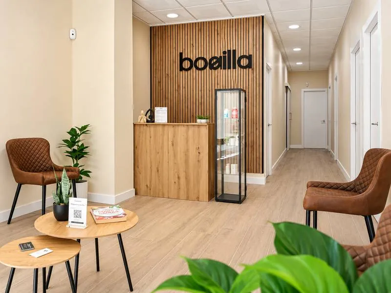 Recepción y sala de espera del centro